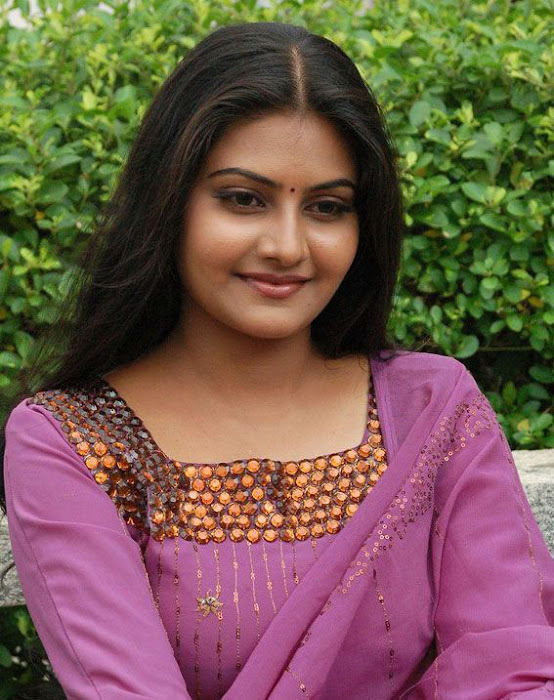 nandagi mallu acctress shoot unseen pics