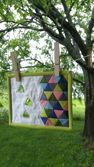 Make Modern mini mini triangle quilt