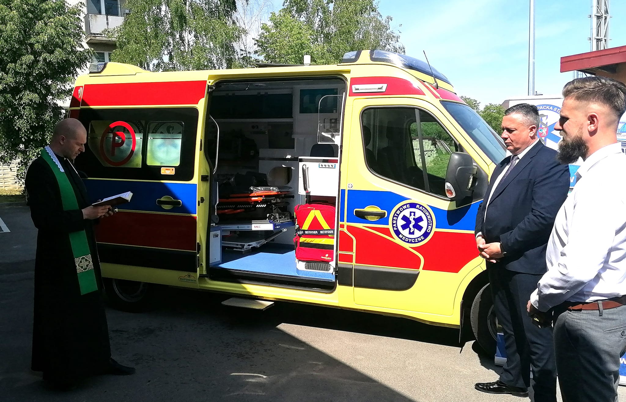 Nowy ambulans w szpitalu w Kolbuszowej. O jego wyborze decydowali sami ratownicy medyczni (ZDJĘCIA]