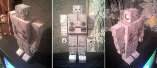 intergalactic robot papercraft model