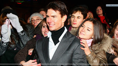  Tom Cruise and his fans photos