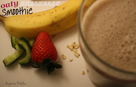 healthy oaty breakfast smoothie--7 ingredients
