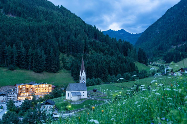 hotel con camere di cirmolo