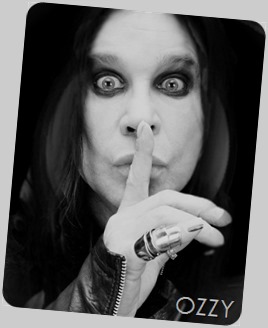 Ozzy Osbourne (lead vocals) 002