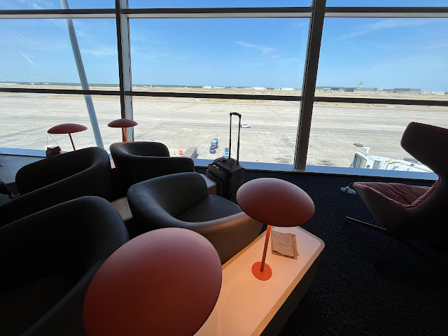 Capital One Lounge Review at Dallas-Fort Worth International Airport (DFW)