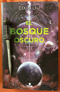 Portada del libro El bosque oscuro, de Cixin Liu