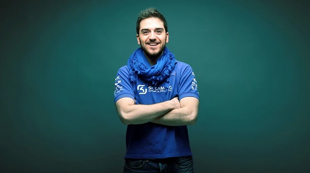 Jogador de League of Legends ganha quase 1 milhão de dólares por ano