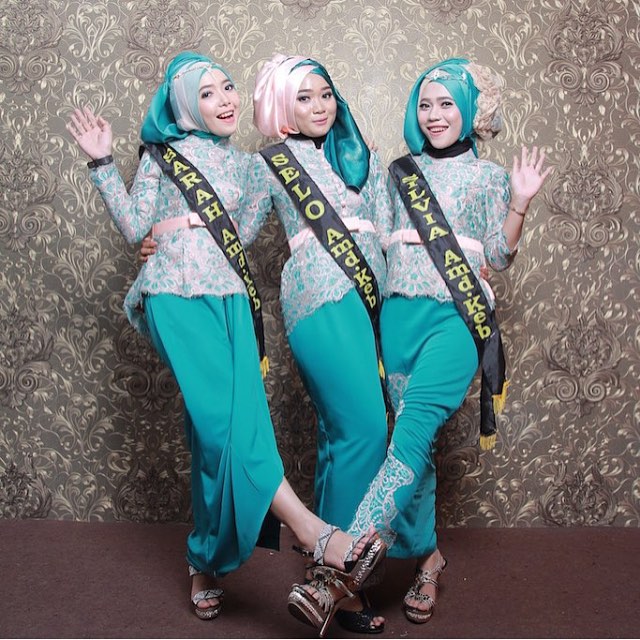 Model Kebaya Modern untuk Perpisahan Sekolah Simpel Tidak 