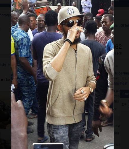 Phyno Storms Lagos Island, Pulls Massive Crowd