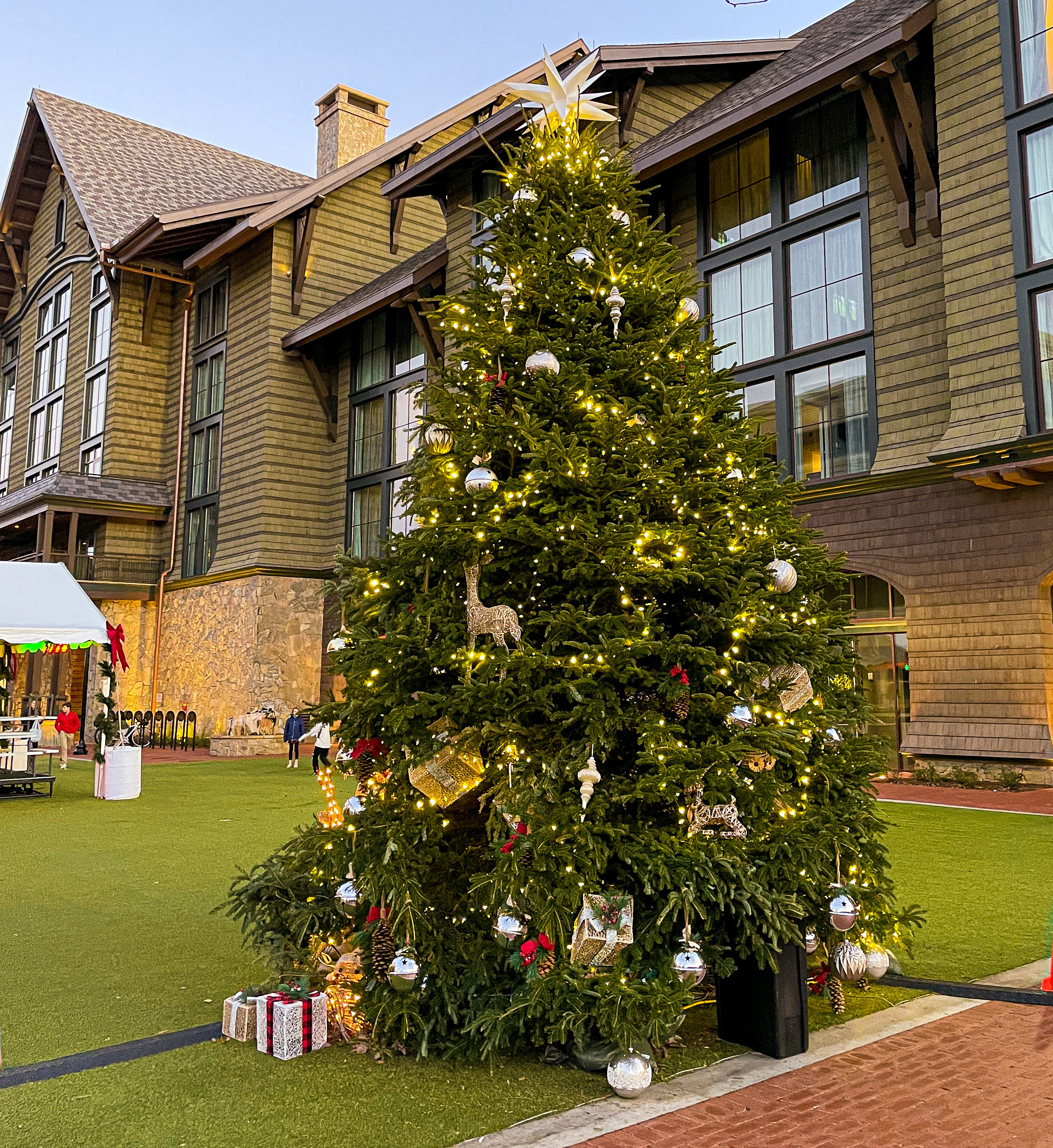 Greenville Christmas Market at Grand Bohemian Lodge