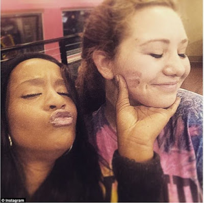 Bobbi Kristina with white girl who was present day she was found unconscious. 1