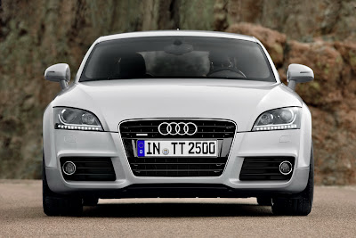 2011 Audi TT Coupe wallpaper