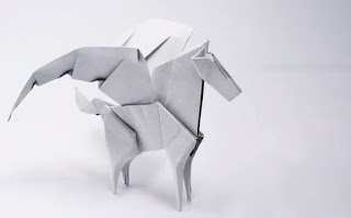 gấp giấy origami con ngựa có cánh