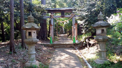 町田市の金井八幡神社　鳥居