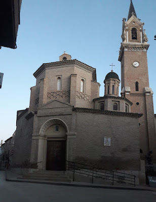 Camí de Sant Jaume de Compostela - Fuentes de Ebro a Saragossa, esglesia de San Miguel Arcángel en Fuentes de Ebro