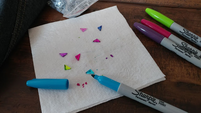 Coloring rhinestones with Sharpies