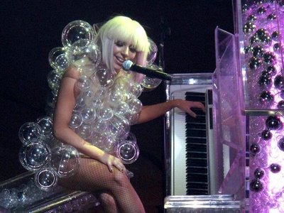 Lady Gaga Pictures and Hairstyles