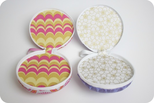 Amazon.com: Wrapables Macaroon Coin Purse Handmade DIY, Party Flowers :  Clothing, Shoes & Jewelry
