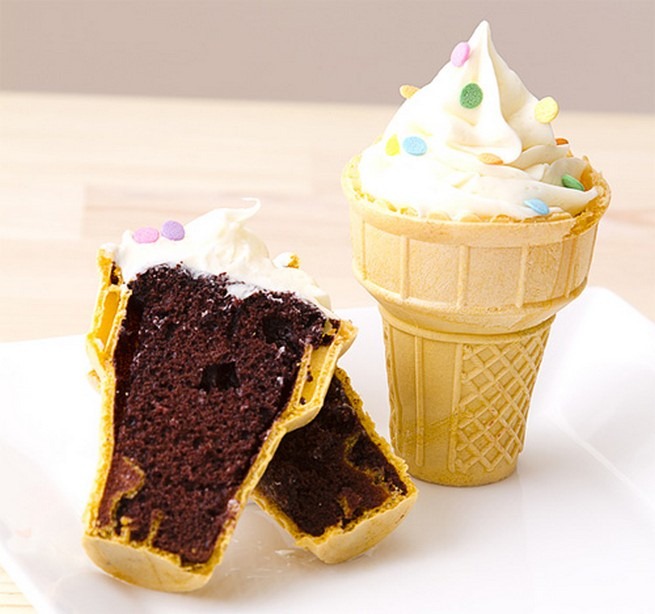 cup cakes in ice cream