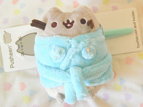 A photo showing a plushie from the Pusheen Box Autumn 2018 