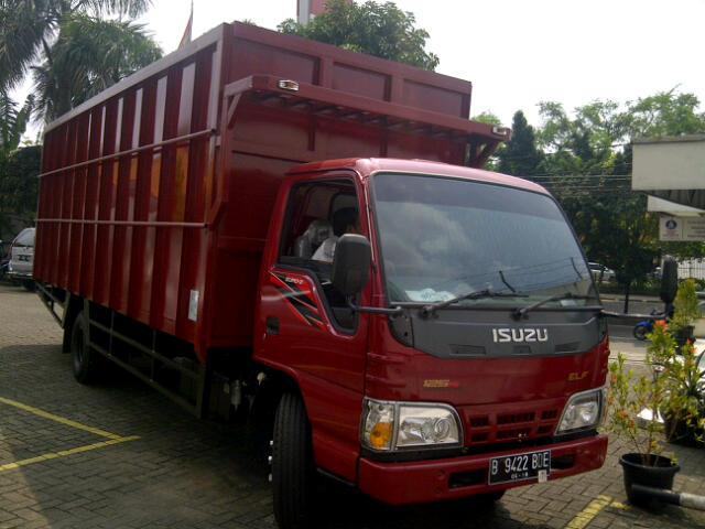  ISUZU  ELF  NKR 71 Modifikasi  Chassis P 6 5 Meter DEALER 