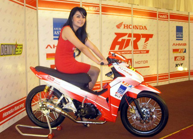 Foto Modifikasi Motor Supra Fit New Notable k