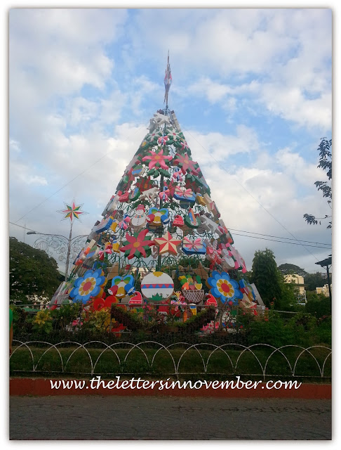 giant Christmas tree 