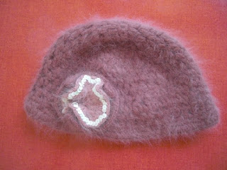 bonnet laine angora rose