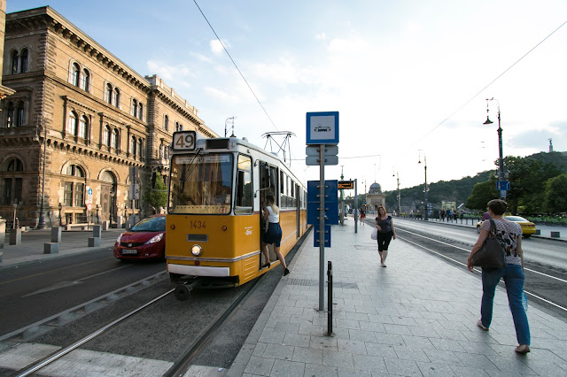 Tram verso il ponte della Libertà-Budapest