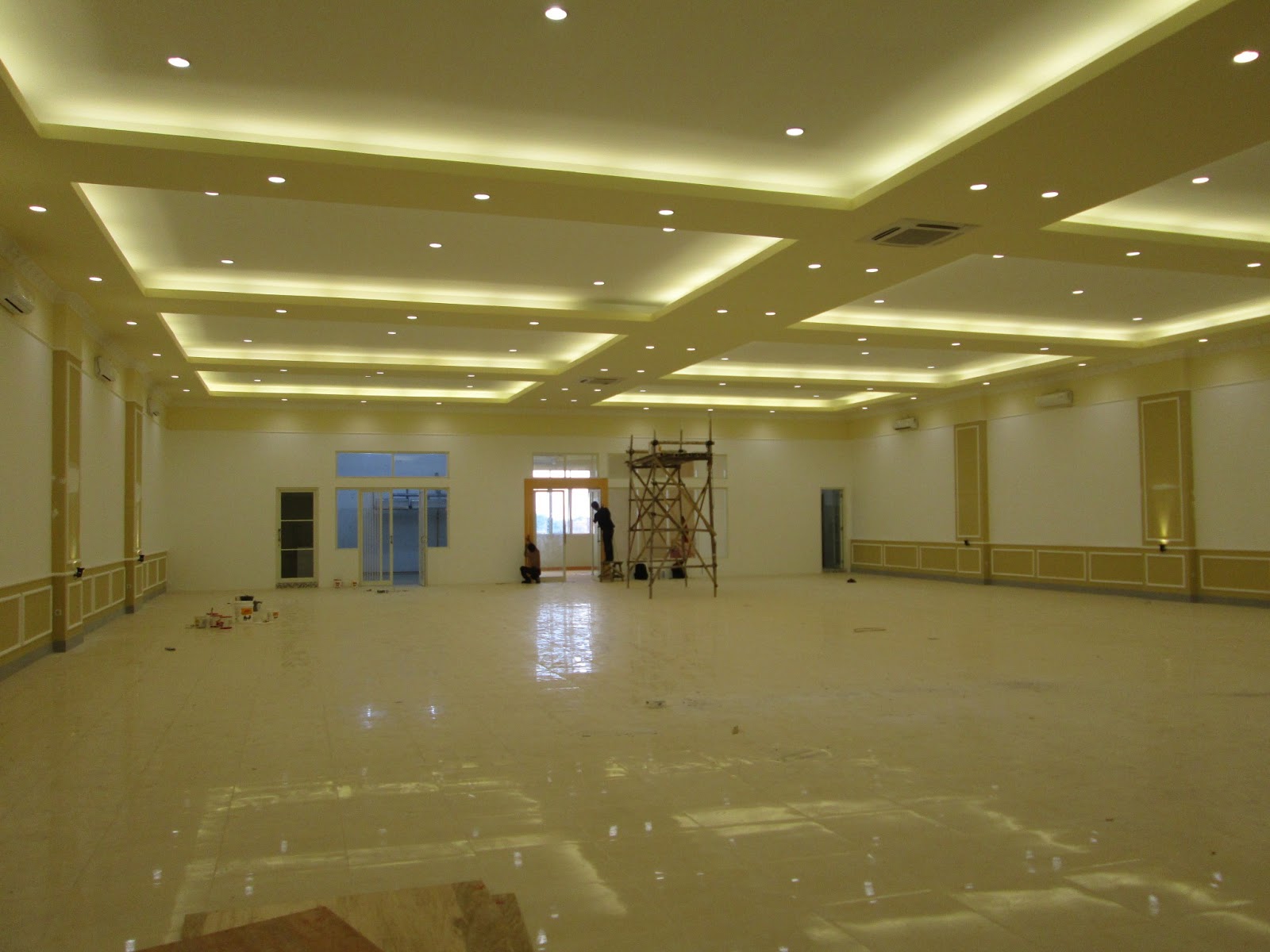 Resto Cafe Probolinggo Plafond Gypsum