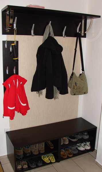 landing coat rack