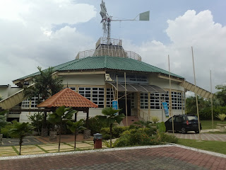 Foto 14: Muzium Layang-layang dari arah lain