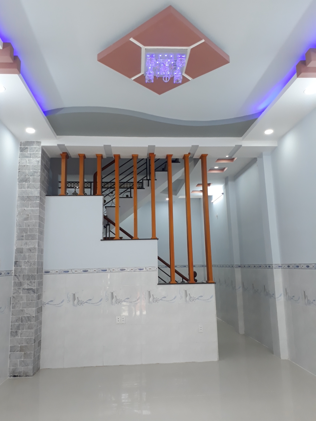 Bán nhà mới xây Đường số 14 phường Bình Hưng Hòa A quận Bình Tân. DT 4,5x12m