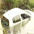 Accident : Un petit véhicule "KETCH" dans le caniveau non loin du stade des martyrs à Kinshasa suivez le reportage de DMTV (Article+vidéo)