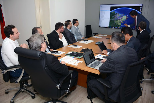 João Azevêdo recebe comitiva chinesa e discute parcerias em diversas áreas