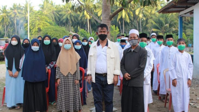 Rusdy Mastura Silaturahmi dan Beri Bantuan ke Yayasan Pondok Tahfizh Khodimul Quran.lelemuku.com.jpg