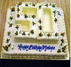 Sendbirthday Cake on Send 50th Birthday Cake To Your Dear One  Visit Www Giftwithlove Com