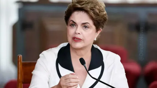 dilma rousseff indenizada 25 foto voo