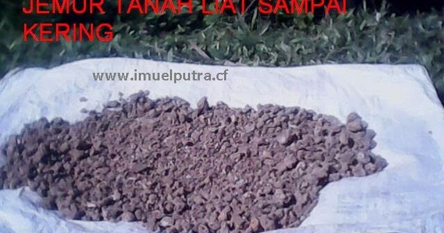 Membuat kerajinan  vas  bunga  dari  tanah liat Cara  membuat 