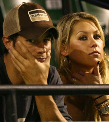 anna kournikova and enrique iglesias 2009. Enrique Iglesias and Anna