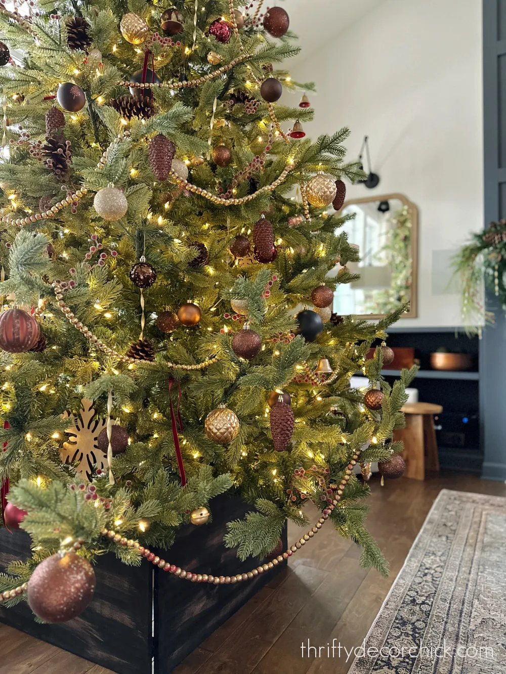 Red Wooden Bead Christmas Garland-an Old Fashioned Holiday Tree Garland for  Christmas Tree Decoration by Factory Direct Craft