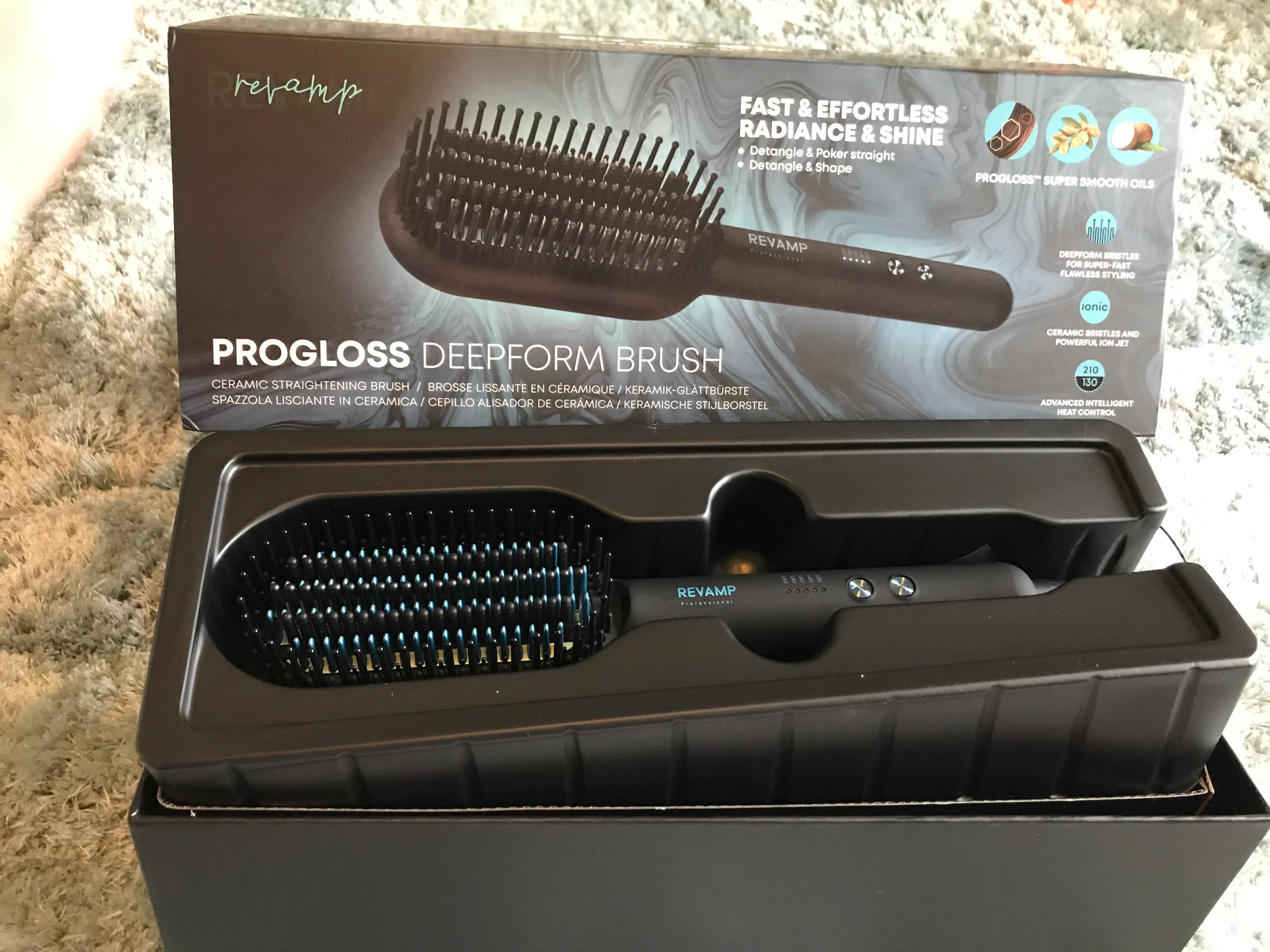 Revamp Progloss Straightening Brush