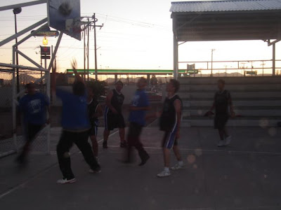 Equipo de basquetbol femenil y varonil