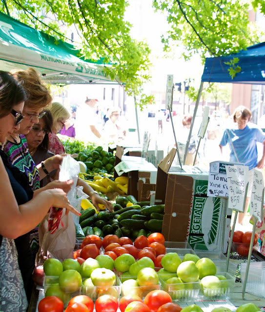 Andy T's Farm, fresh fruits and vegetables. Michigan Farmers Market at the Capitol 2013. Tammy Sue Allen Photography.