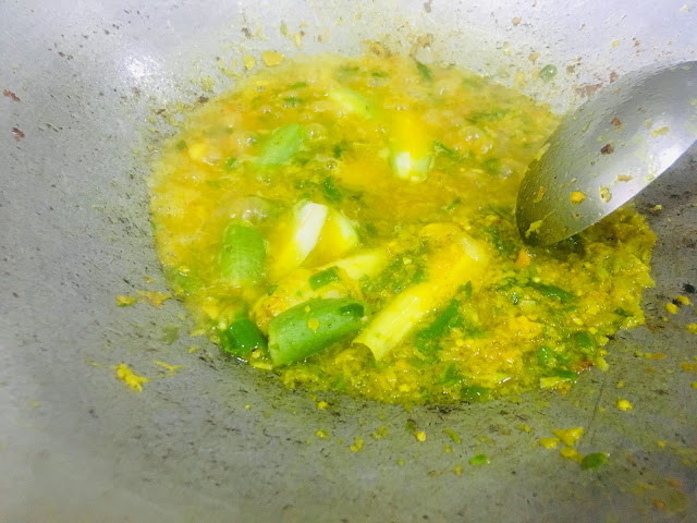 Resepi Ikan Pacu Masak Lemak Cili Padi Dengan Belimbing 