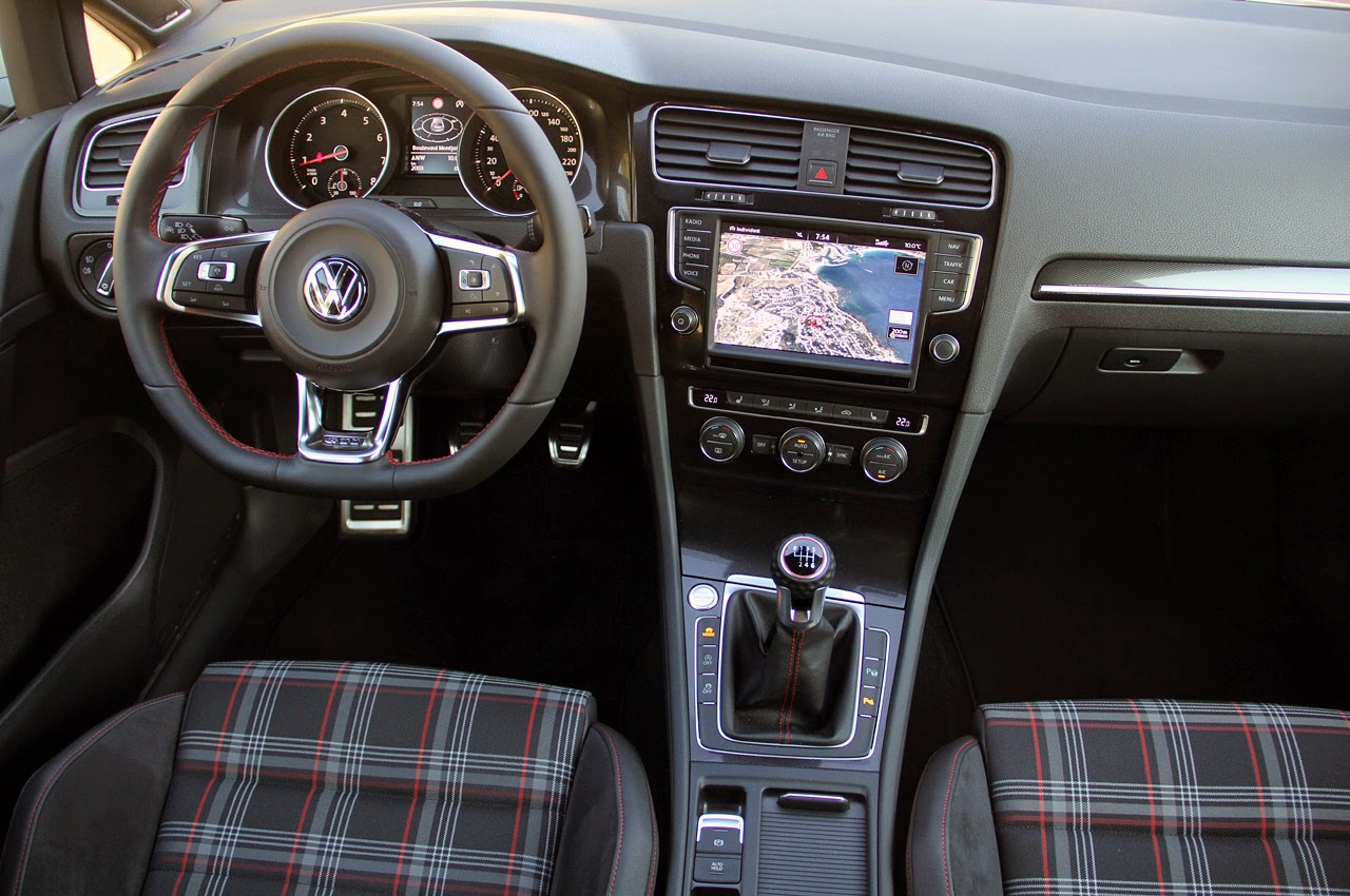 Interior Volkswagen GTI Design is the best in US and UK