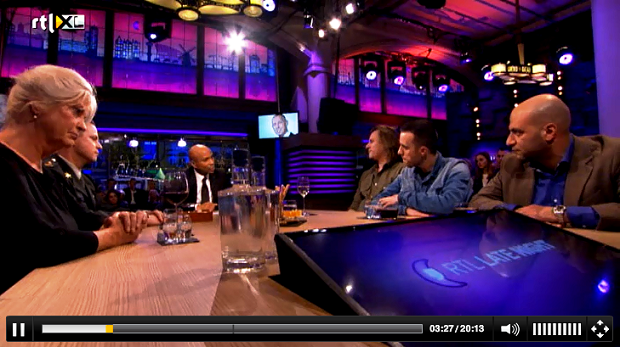 http://www.rtl.nl/rtl-late-night/#!/321877/video/754d5287-633c-7039-93e2-97c1c960f31b-onno-hoes-moet-zich-aan-normen-en-waarden-houden/