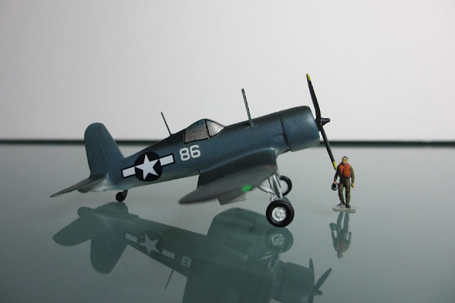 1/144 Vought F4U Corsair diecast metal aircraft miniature