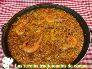 Arroz meloso con gambones y calamares