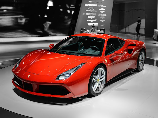 Ferrari_488_GTB_full
